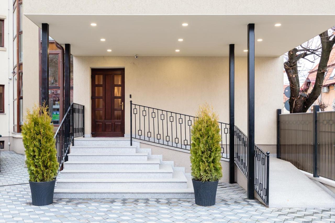 Pensiunea Select Central Targu Mures Exterior foto